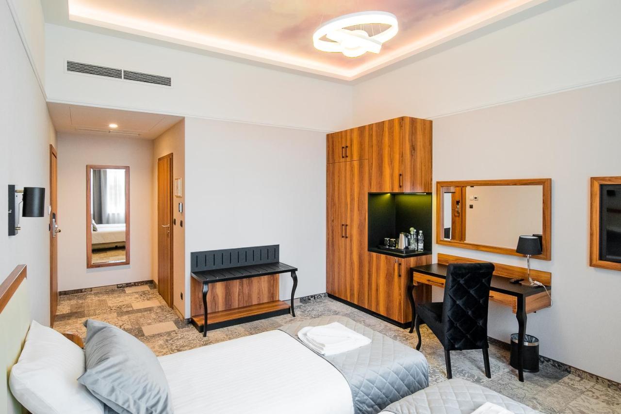Sky Hotel 克拉科夫 外观 照片