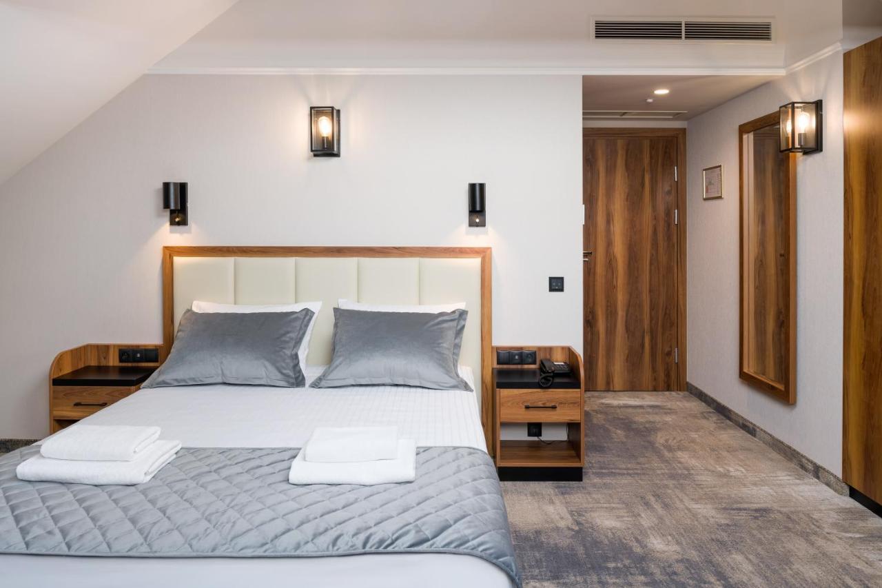 Sky Hotel 克拉科夫 外观 照片