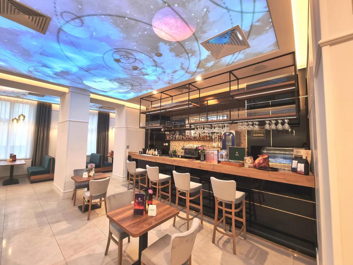 Sky Hotel 克拉科夫 外观 照片