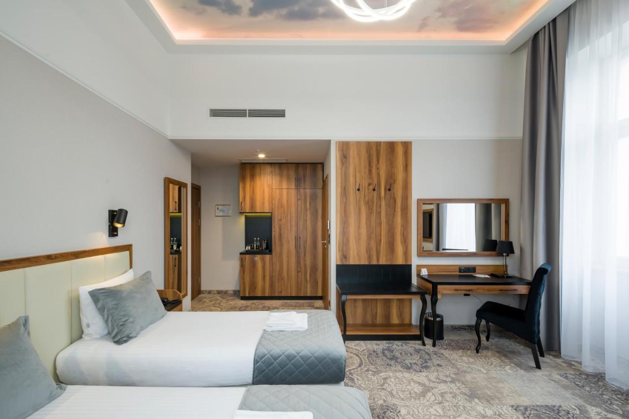 Sky Hotel 克拉科夫 外观 照片