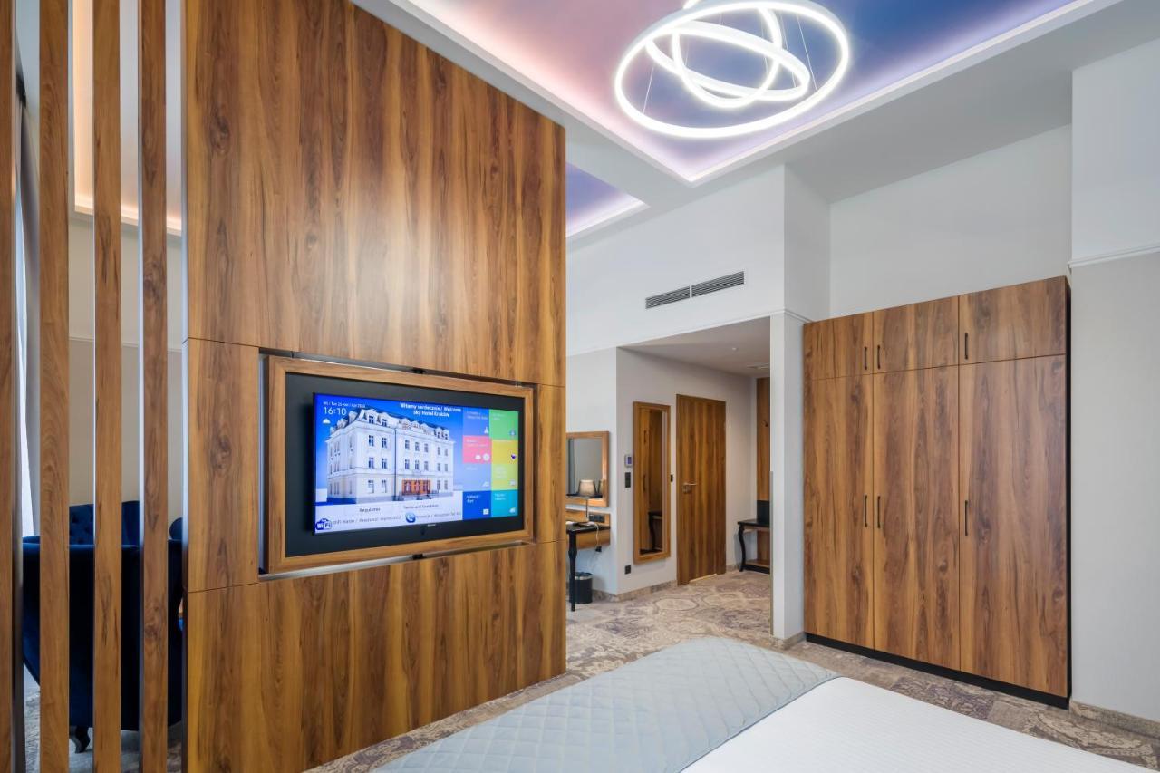 Sky Hotel 克拉科夫 外观 照片