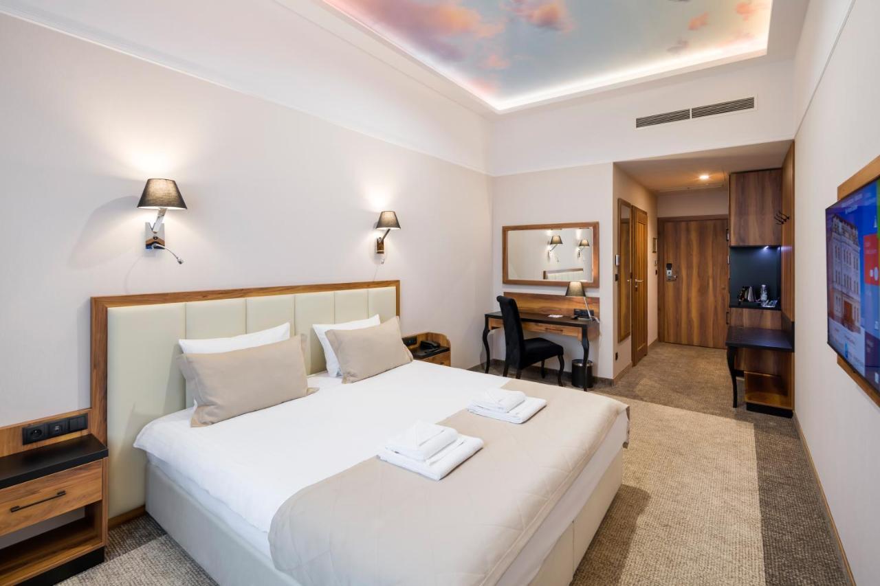 Sky Hotel 克拉科夫 外观 照片