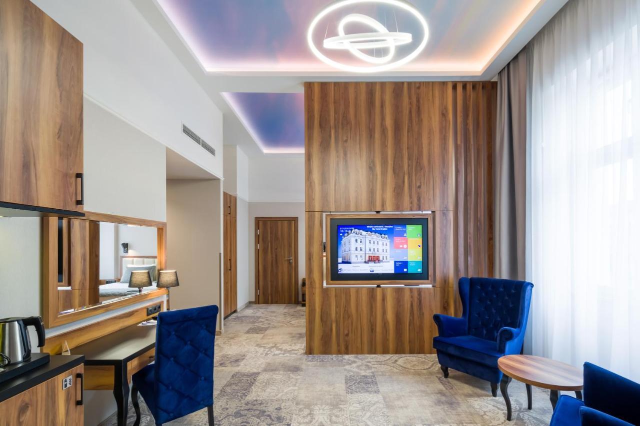 Sky Hotel 克拉科夫 外观 照片