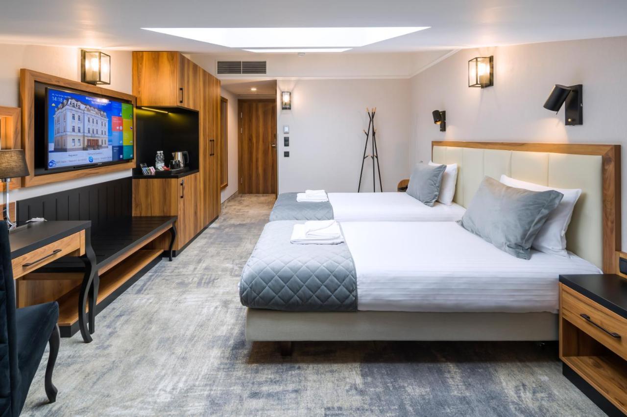 Sky Hotel 克拉科夫 外观 照片