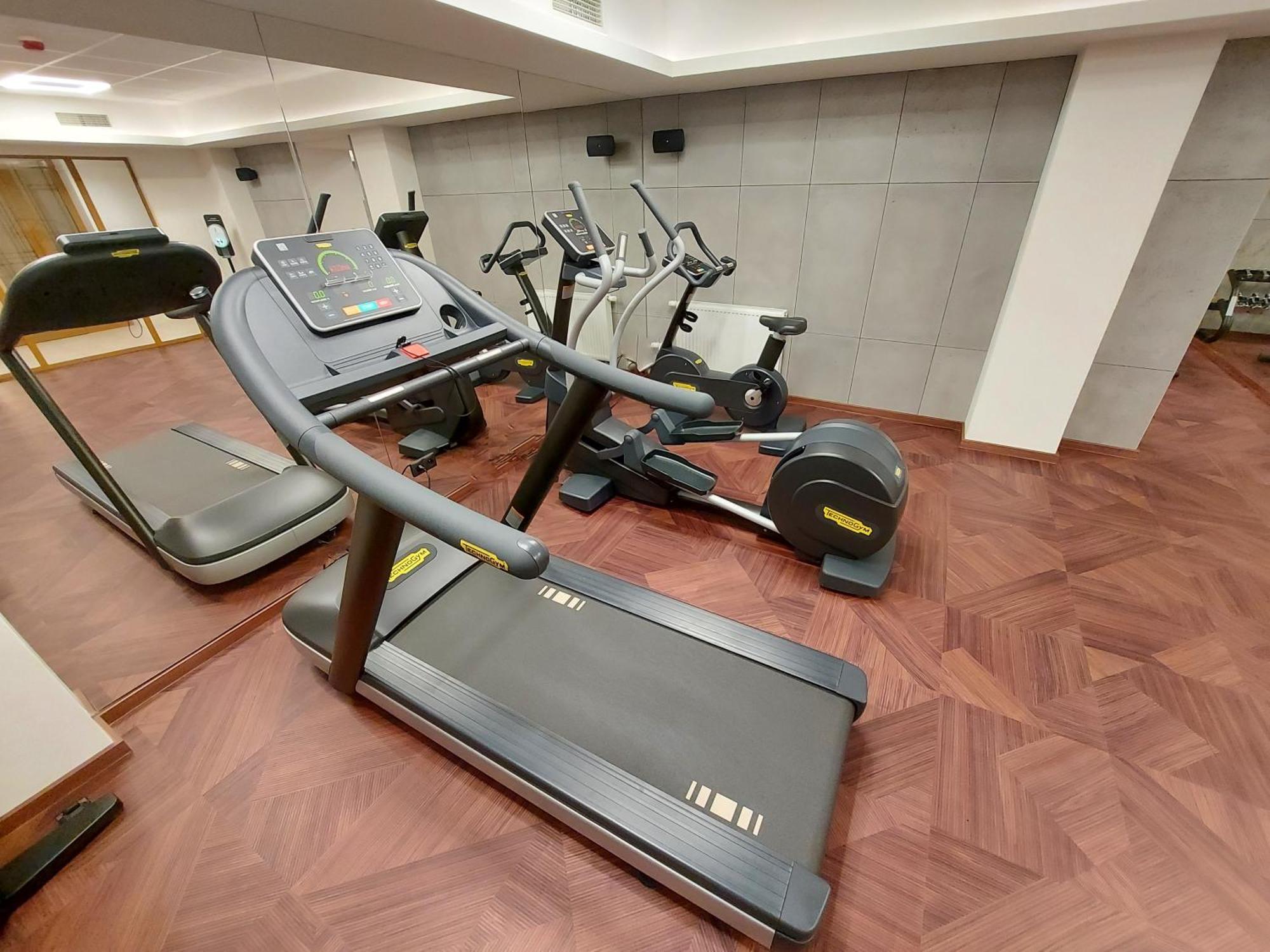 Sky Hotel 克拉科夫 外观 照片