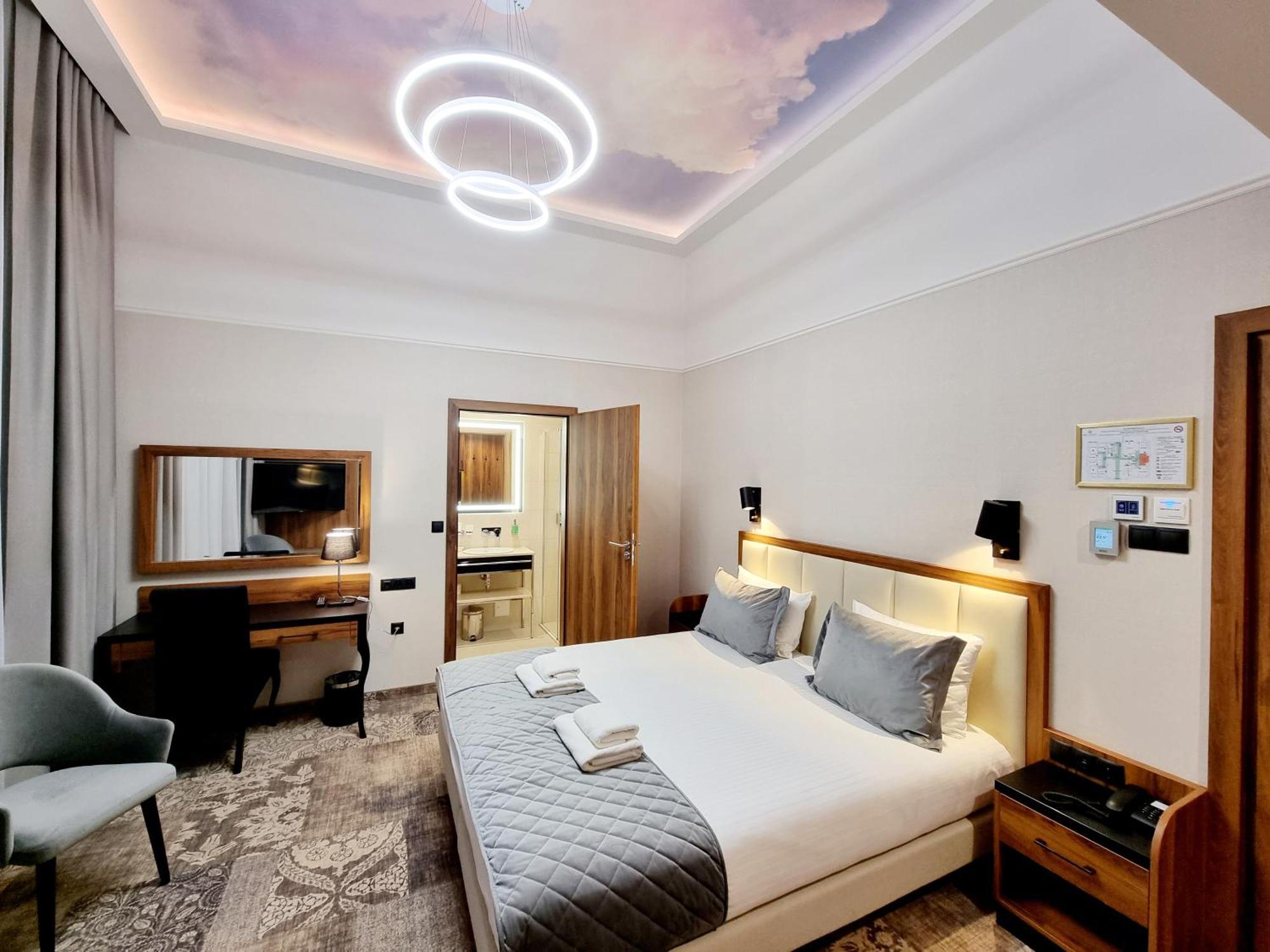 Sky Hotel 克拉科夫 外观 照片